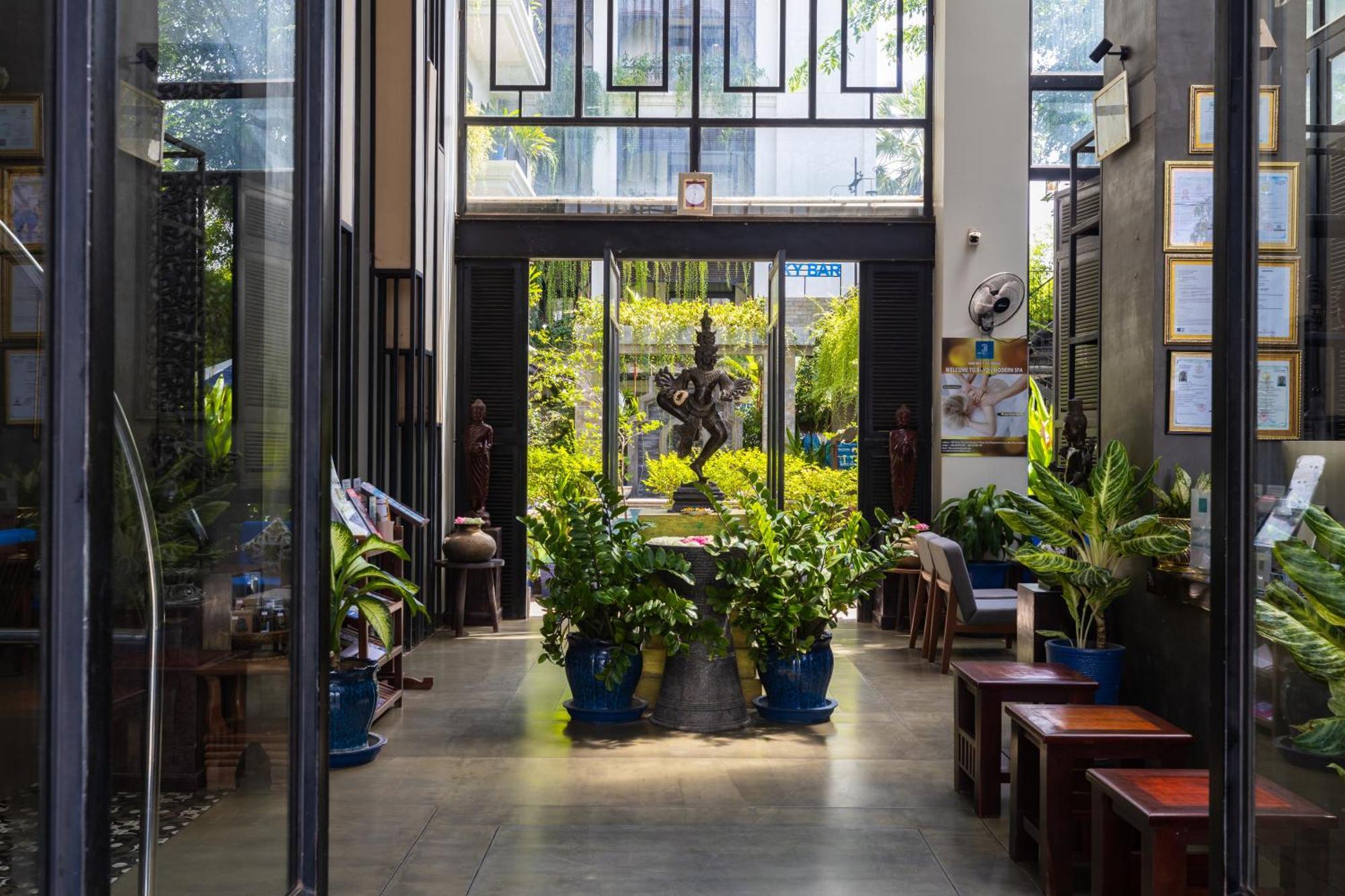 Bayon Modern Residence Siem Reap Luaran gambar