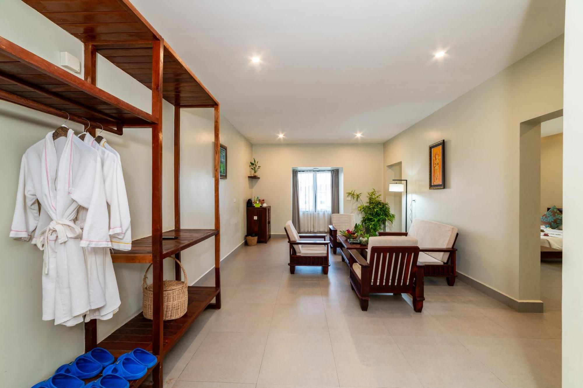 Bayon Modern Residence Siem Reap Luaran gambar